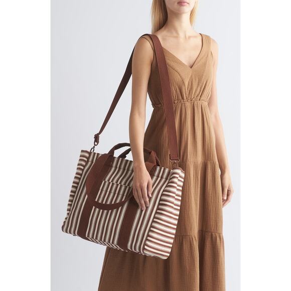 Beis The Vacation Trendy Tote Carry All Bag in Maple Stripe - Picture 10 of 11